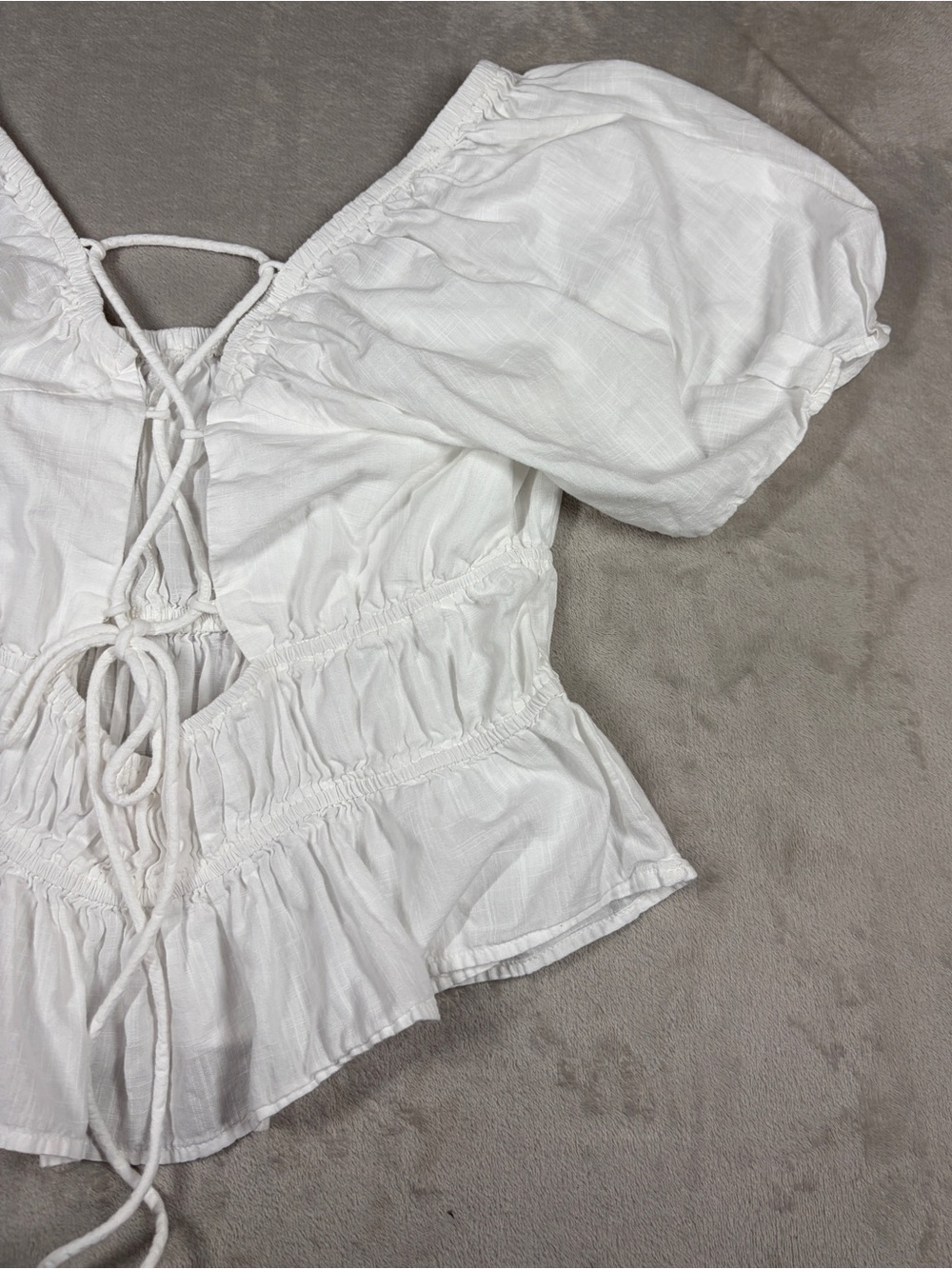 Free People White 100% Cotton Cropped Puff Sleeve Lace Up Blouse Top Size Large - Picture 14 of 16